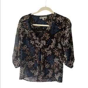 Daniel rainn- women’s- shirt- size XS.